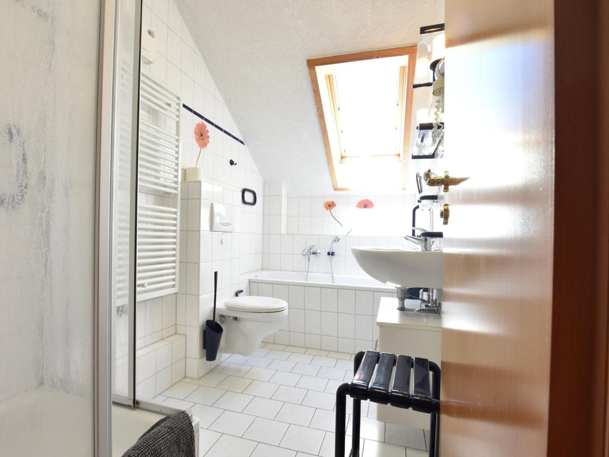 Beautiful Apartment In Rerik With Garden Near Sea Buitenkant foto