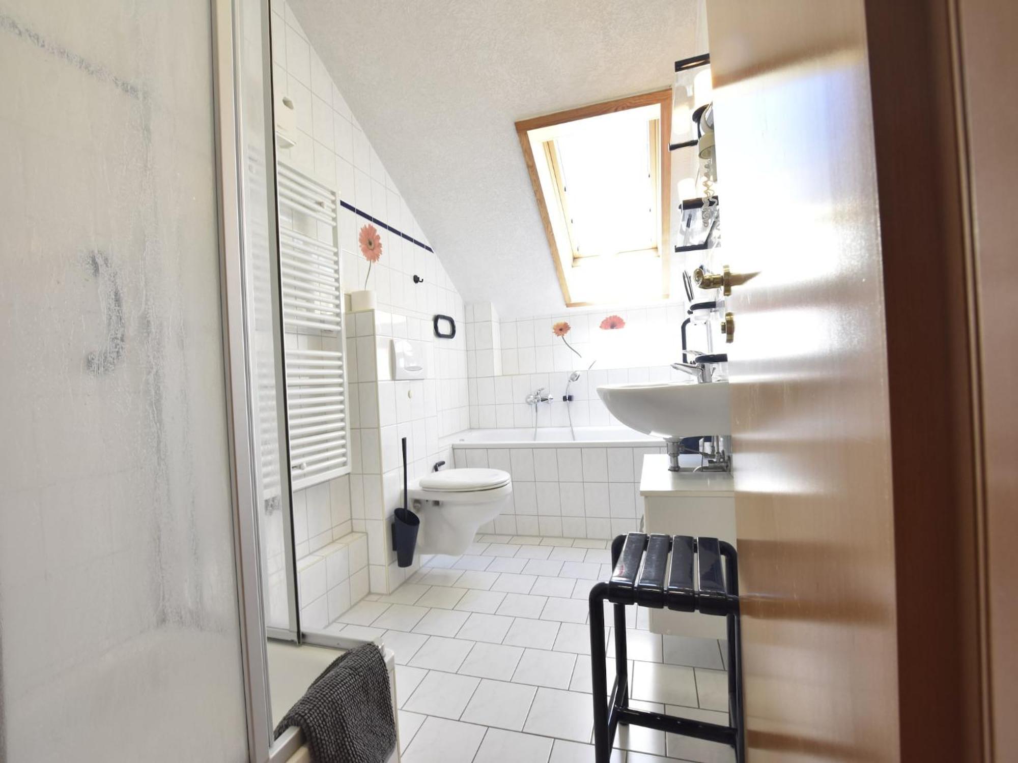 Beautiful Apartment In Rerik With Garden Near Sea Buitenkant foto